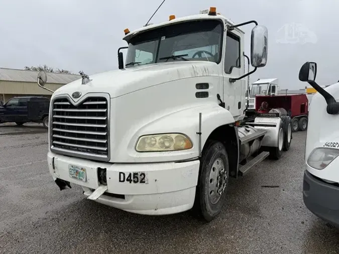2004 MACK VISION CX613dc02a2d837a3d35d4ac03a3df156babe