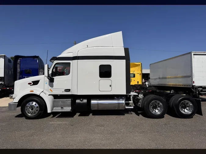 2022 Peterbilt 567