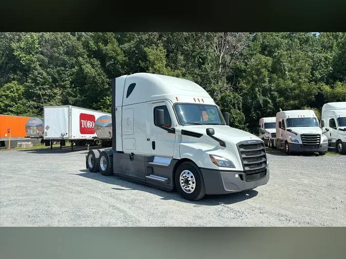 2023 Freightliner Cascadia 126dc091e8c4c898c9abd56349dc2671f4c