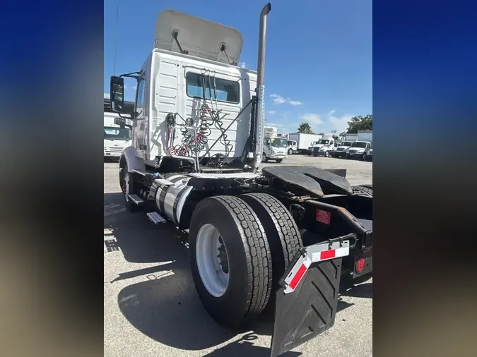 2020 VOLVO VNR42T 300dc0b1400938f1d40626c69e844349609