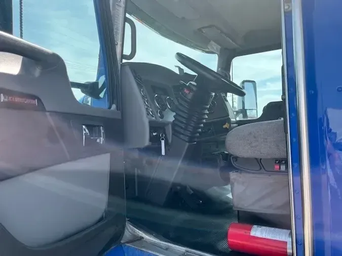 2020 Kenworth T270