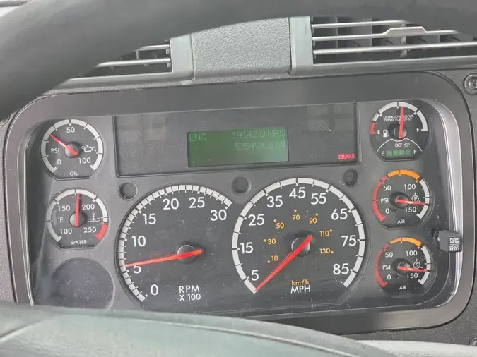 2016 FREIGHTLINER/MERCEDES CASCADIA 125