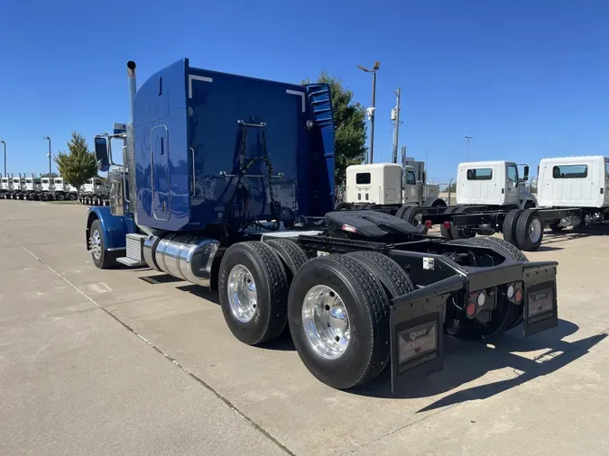 2024 Peterbilt 389