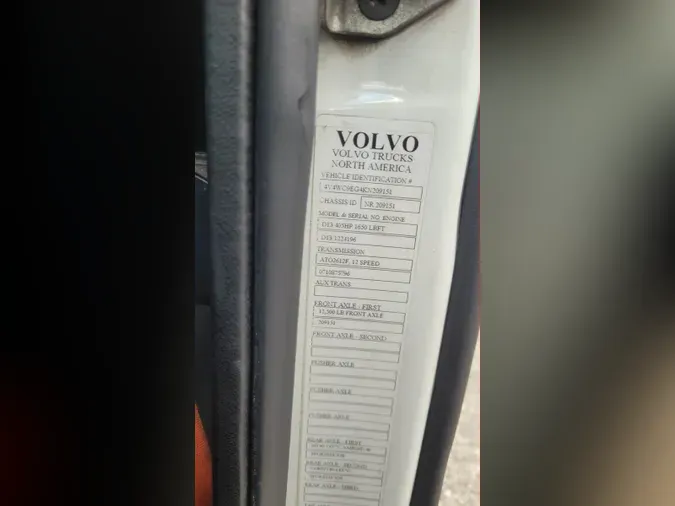 2019 Volvo VNL 740