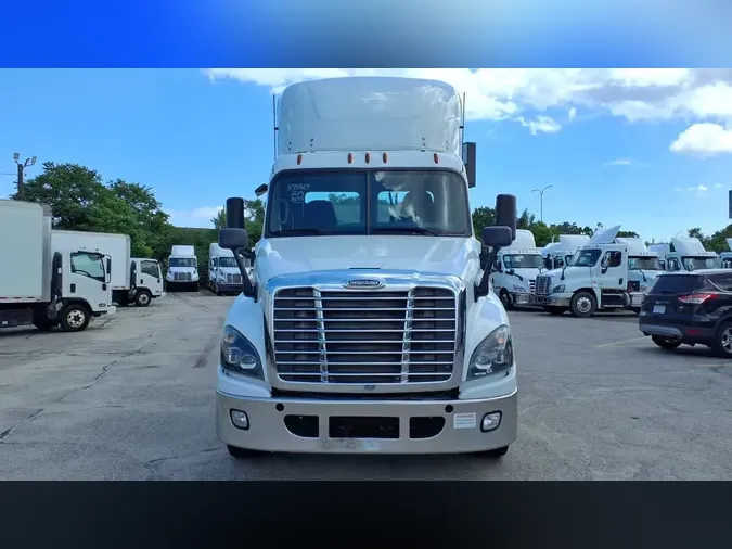 2019 FREIGHTLINER/MERCEDES CASCADIA 125