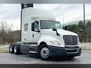 2018 International LT625 6x4