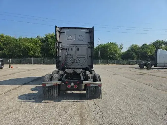 2023 Freightliner Cascadia