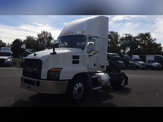 2020 Mack Anthemdc15f6f50698025ac3bd408f1df1a3a3