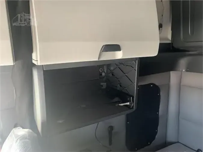 2022 FREIGHTLINER CASCADIA 126