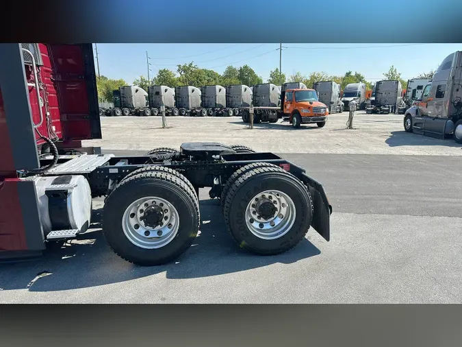 2022 Volvo VNL