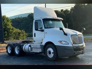 2019 INT LT625 6x4