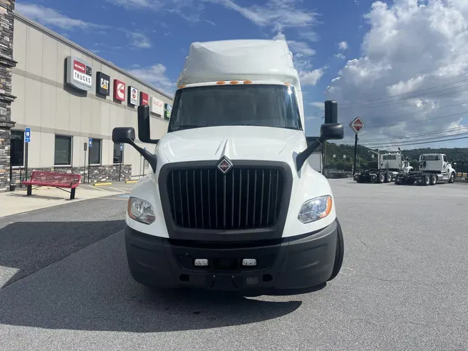 2021 International LT625