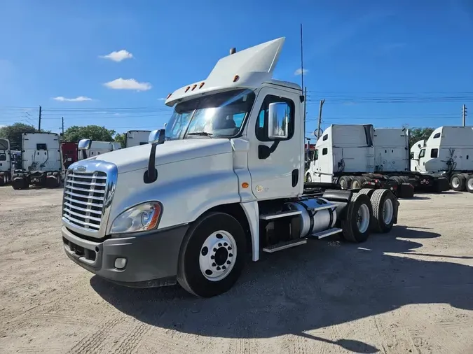 2019 FREIGHTLINER/MERCEDES CASCADIA 125dc2898e500bfb7f4faaa2423098edb6a