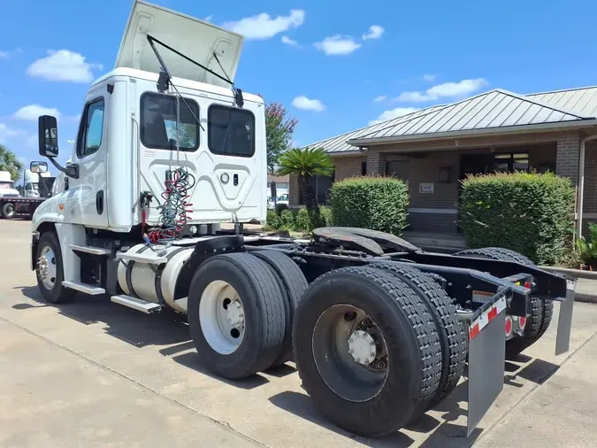2019 FREIGHTLINER/MERCEDES CASCADIA 125