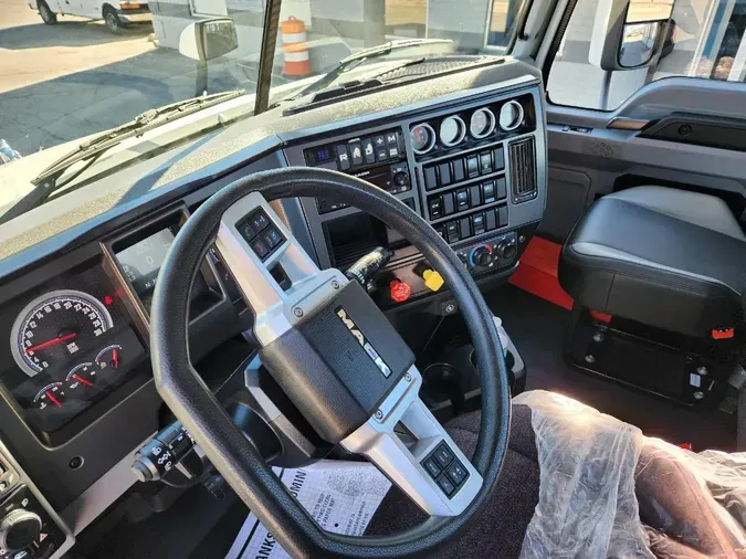 2022 MACK AN64Tdc2a9f29eb0e8b1c3a94752f55e53093