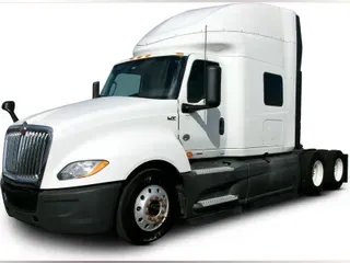 2022 International LT625