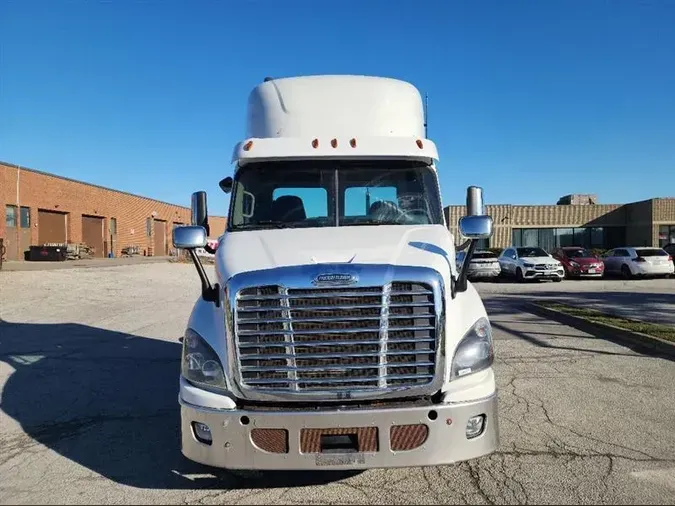 2022 FREIGHTLINER CASCADIA