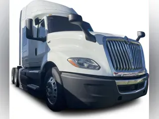 2022 International LT625