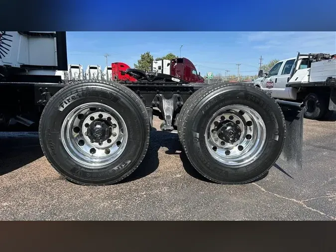 2022 INTERNATIONAL LT