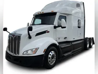 2022 Peterbilt 579