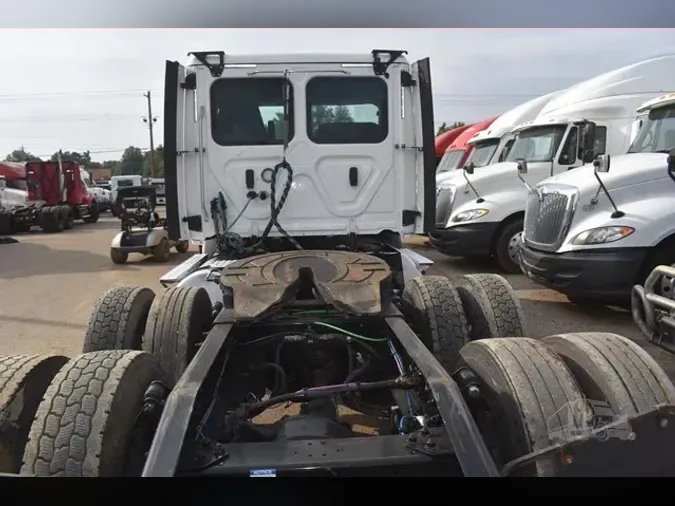 2020 FREIGHTLINER CASCADIA 116