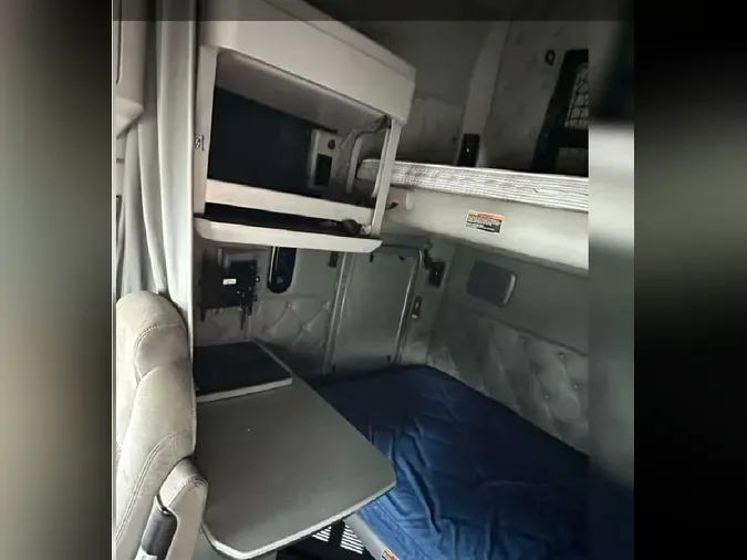 2021 KENWORTH T680