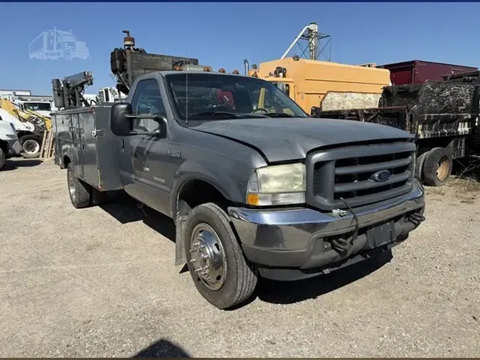 2004 FORD F550