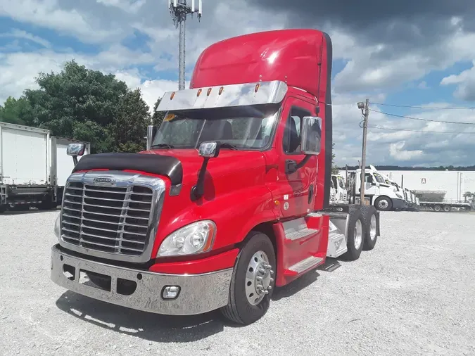 2018 FREIGHTLINER/MERCEDES CASCADIA 125