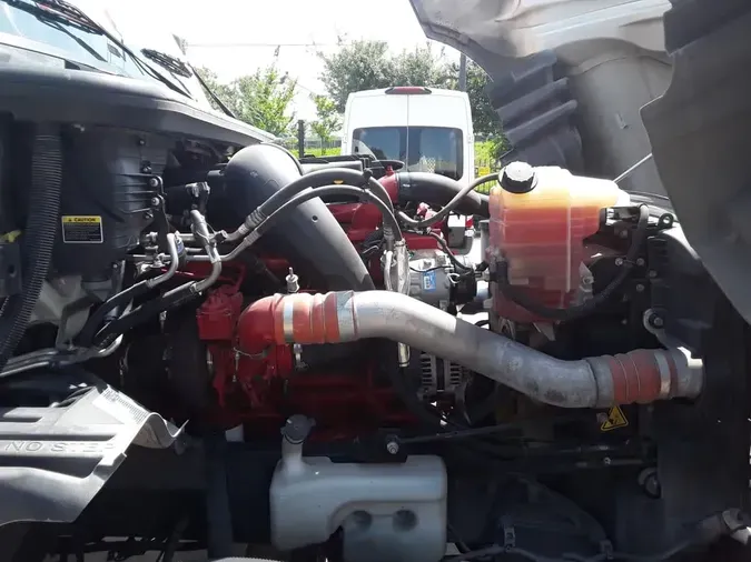 2019 NAVISTAR INTERNATIONAL LT625 SLPR CAB