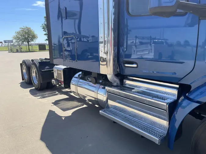 2023 Peterbilt 579