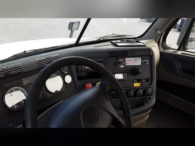 2019 Freightliner Cascadia 125