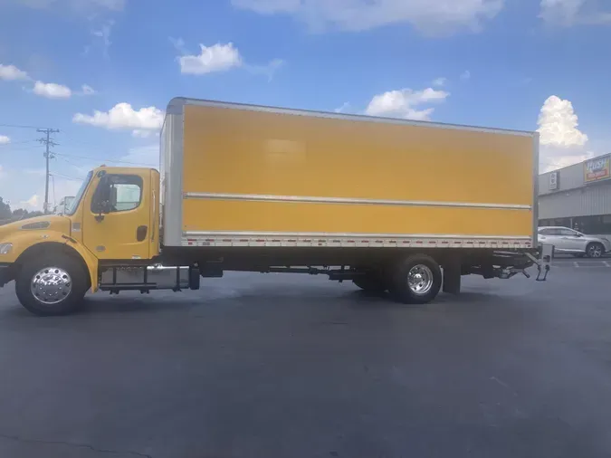 2019 Freightliner Business Class M2 106