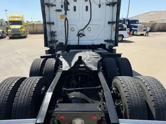 2021 Freightliner Cascadia