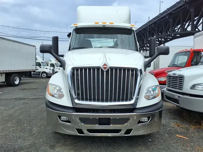 2018 NAVISTAR INTERNATIONAL LT625 DAYCAB T/A