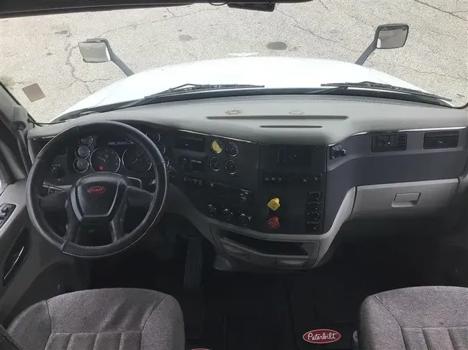 2019 PETERBILT 579