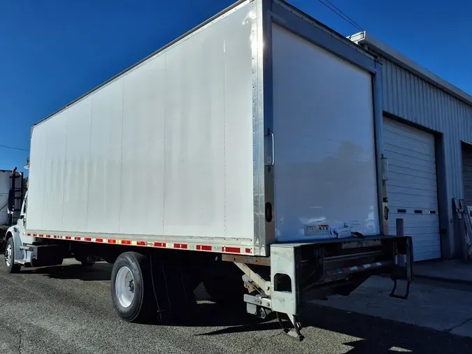 2018 FREIGHTLINER/MERCEDES M2 106