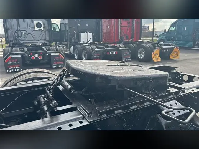 2023 INTERNATIONAL LT