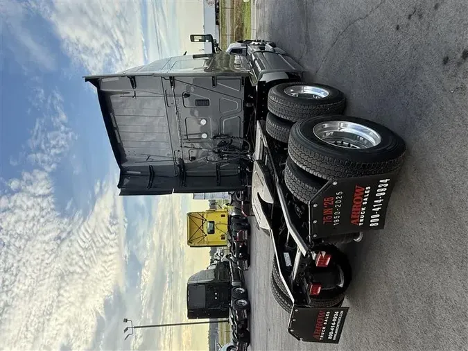 2022 INTERNATIONAL LT625
