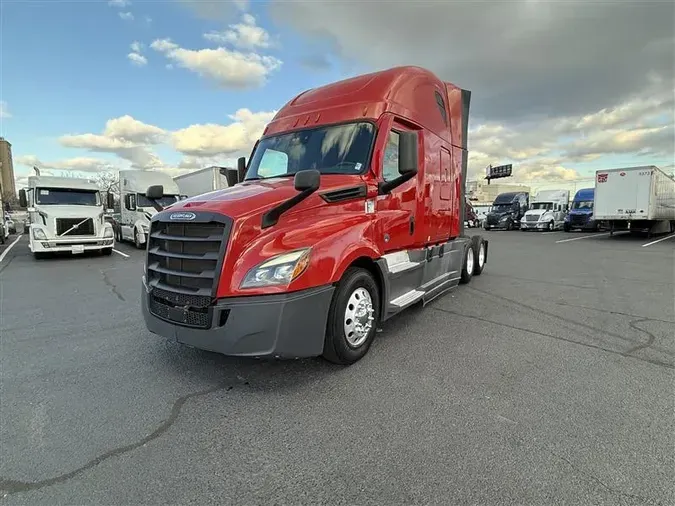 2021 FREIGHTLINER CA126