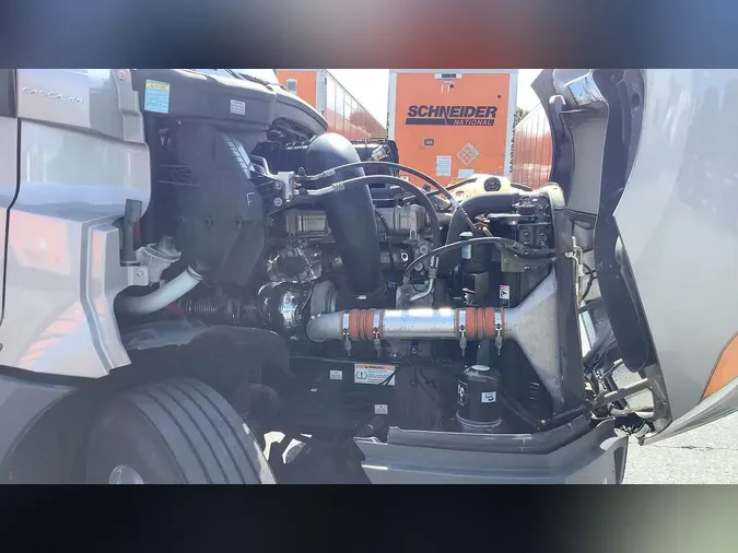 2024 Freightliner Cascadia 126