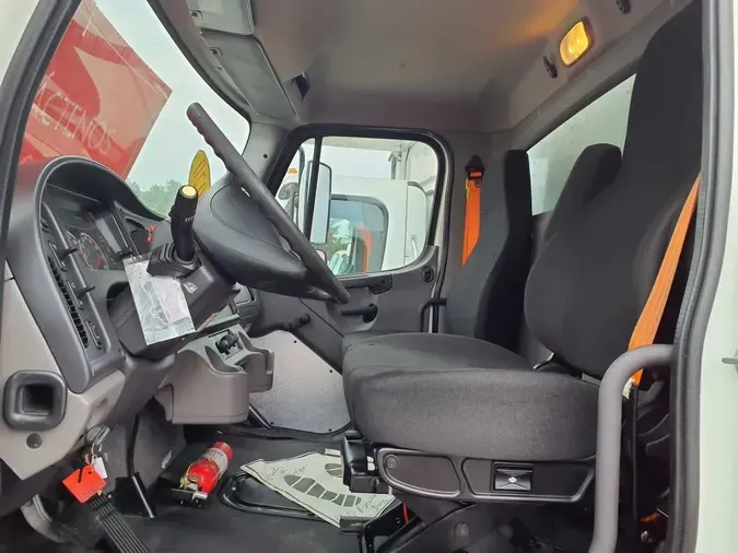 2020 FREIGHTLINER M2 106