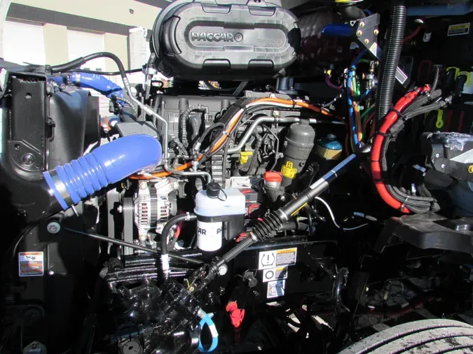 2026 Kenworth T680 Short Hooddc5cec755a208daf906ebfa4a273f232