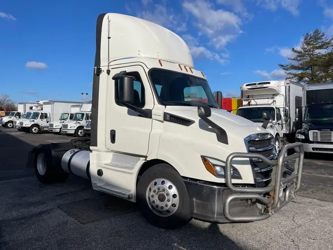 2019 FREIGHTLINER/MERCEDES NEW CASCADIA 116