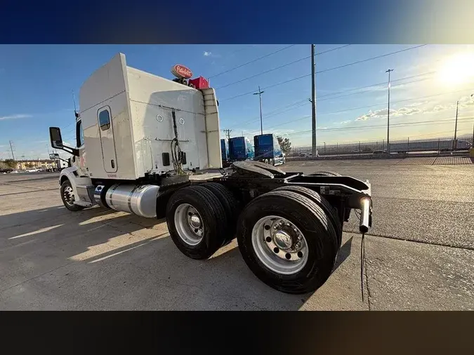 2022 Peterbilt 579dc623a7f64051c7e7003d44f3cd5d4e4