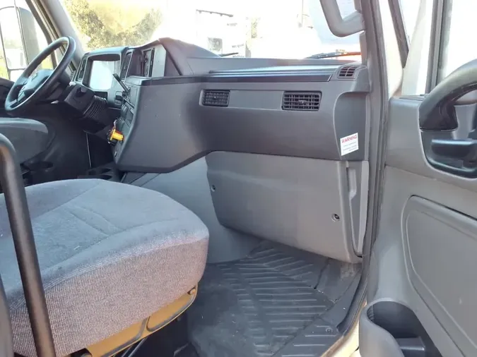 2019 NAVISTAR INTERNATIONAL LT625 SLPR CAB