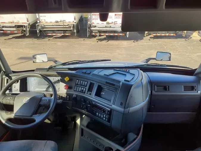 2020 VOLVO VNL64T-760dc6759f26e50c397dded449c68bb19e7