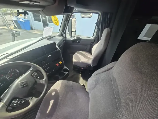 2020 NAVISTAR INTERNATIONAL LT625 SLPR CAB