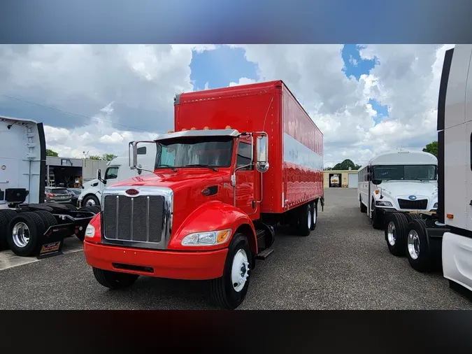 2020 Peterbilt 348