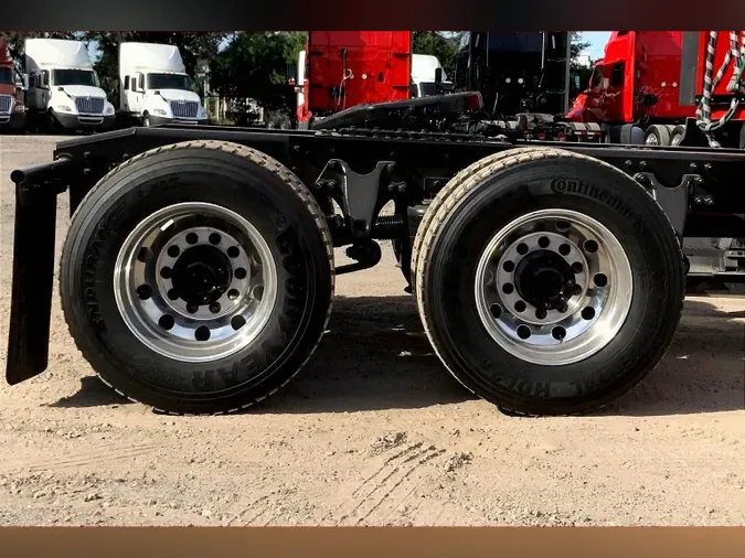 2020 INT LT625 6x4