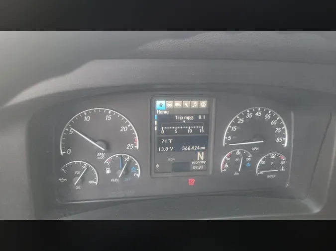 2021 Freightliner Cascadia 126